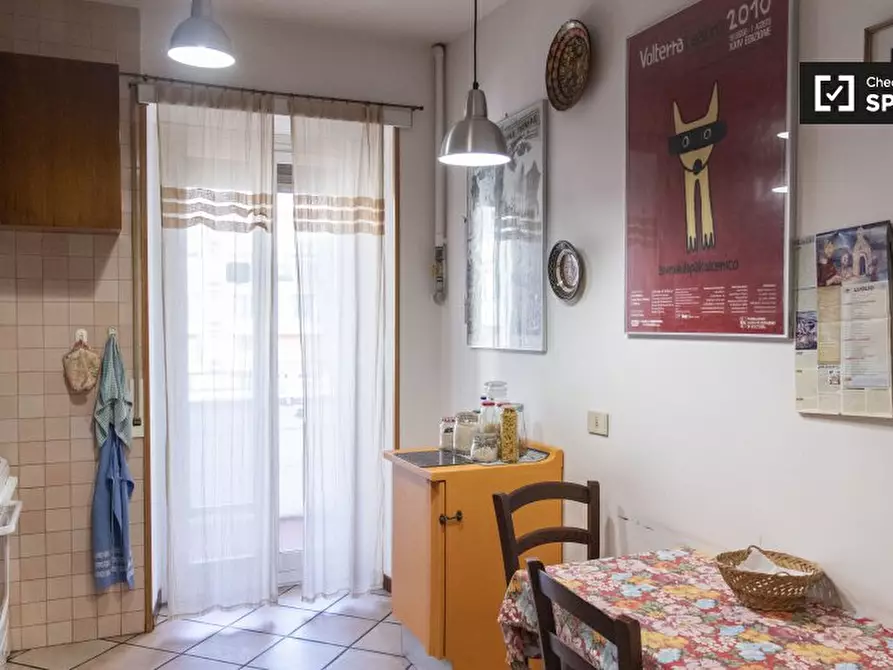 Immagine 16 di Camera condivisa in affitto  in Viale Ippocrate a Roma