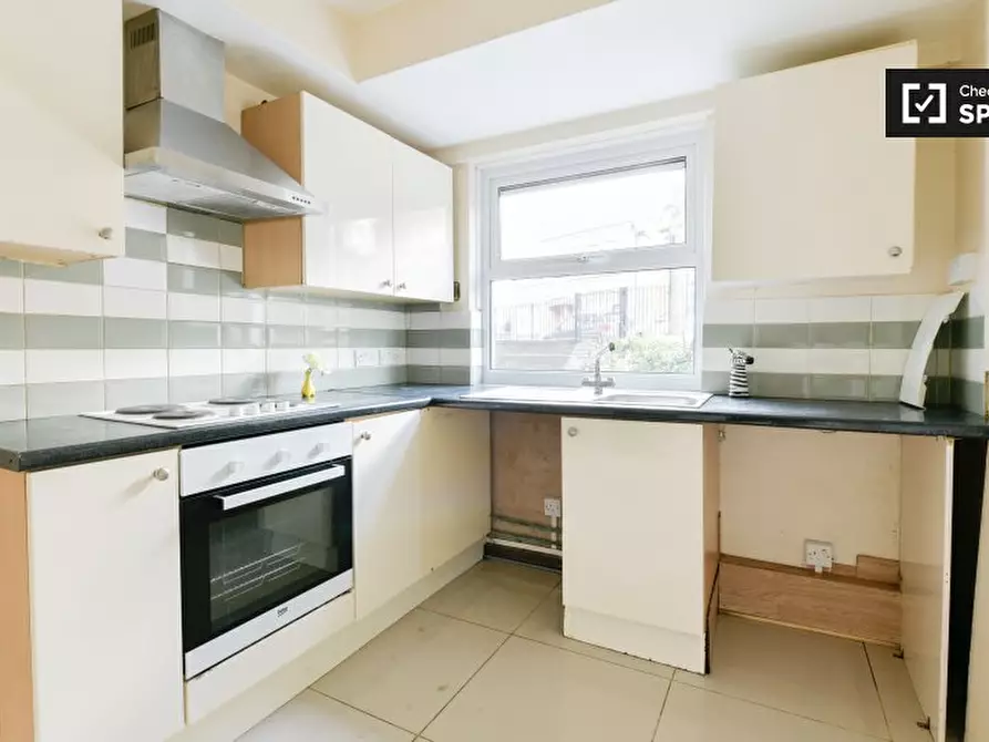 Immagine 5 di Camera condivisa in affitto  in Coligny Court,  Camberwell, London a Camberwell