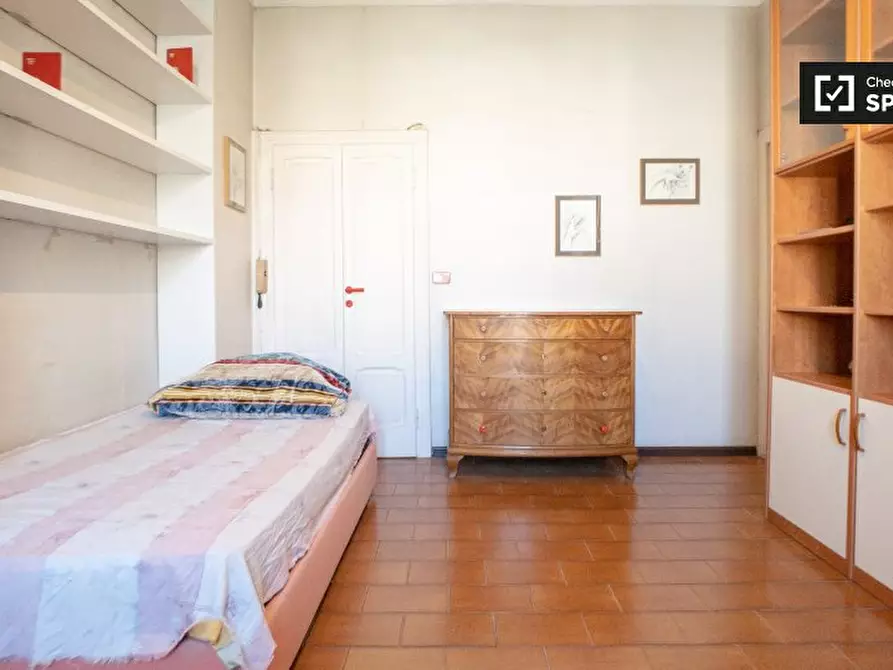 Immagine 2 di Camera condivisa in affitto  in Viale Umbria a Milano