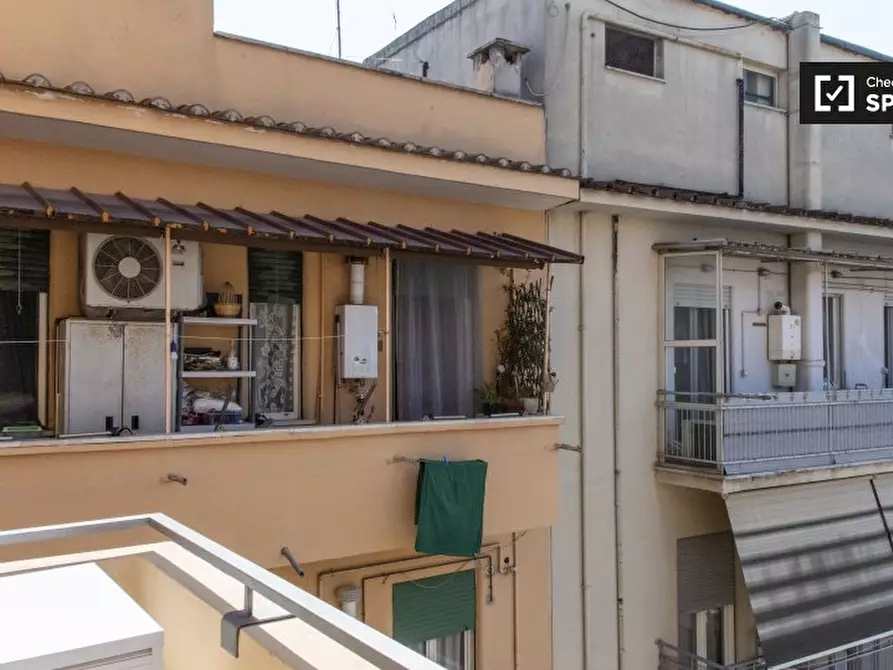 Immagine 19 di Appartamento in affitto  in Via Tuscolana a Roma