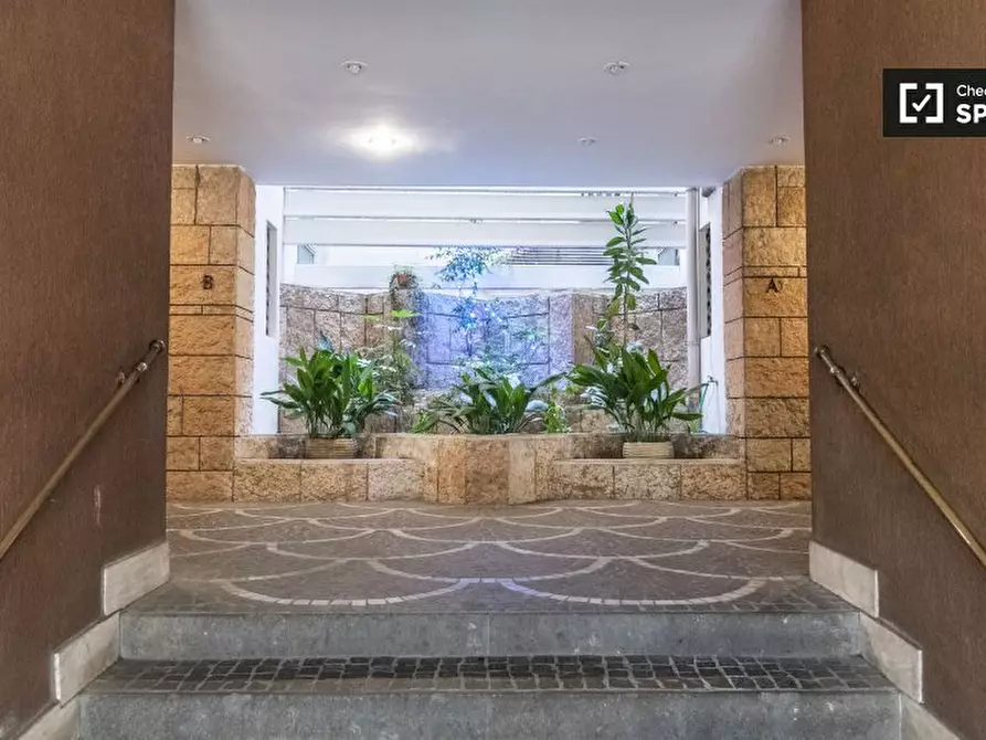 Immagine 15 di Camera condivisa in affitto  in Largo Francesco Anzani a Roma