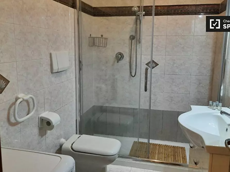 Immagine 15 di Appartamento in affitto  in Via dell'Arco di S. Calisto a Roma