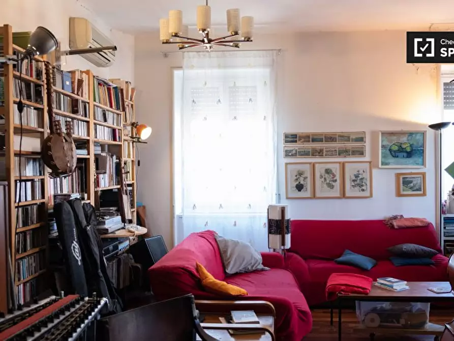 Immagine 10 di Camera condivisa in affitto  in Via Pietro Cartoni a Roma