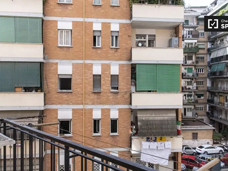 Immagine 13 di Camera condivisa in affitto  in Via Ulisse Dini, 00146 Roma RM, Italy a Roma