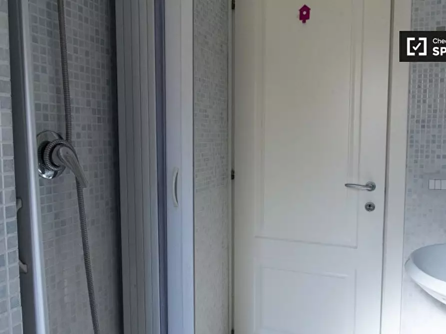 Immagine 15 di Camera condivisa in affitto  in Via Baldassarre Orero, 00159 Roma RM, Italy a Roma