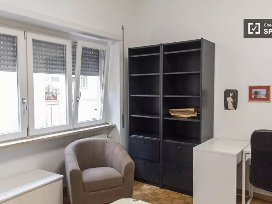 Immagine 2 di Camera condivisa in affitto  in Piazza Conca d'Oro a Roma