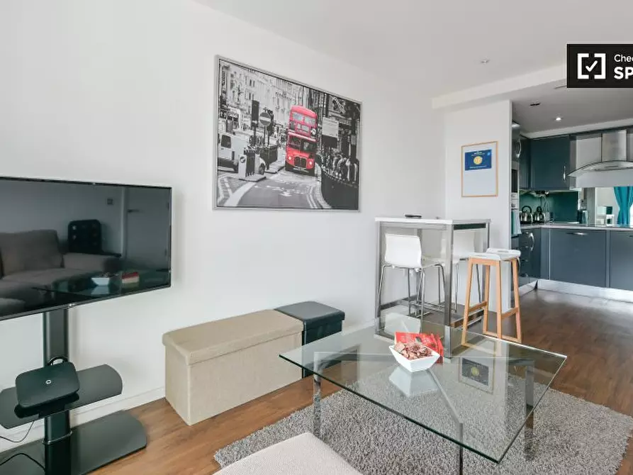 Immagine 3 di Appartamento in affitto  in Western Gateway, Royal Docks, London E 1BL, UK a East Ham