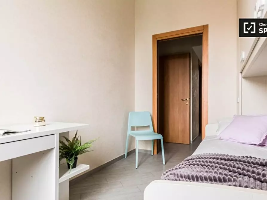 Immagine 4 di Camera condivisa in affitto  in Via Giovanni Pezzotti a Milano