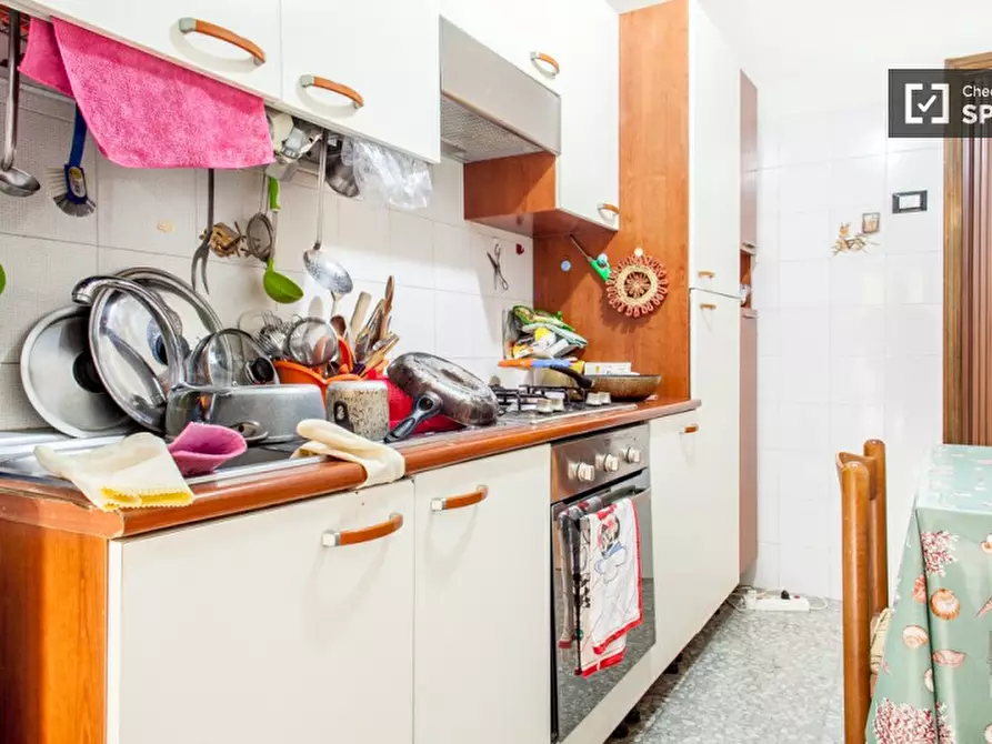 Immagine 8 di Camera condivisa in affitto  in Via Gaspare Gozzi a Roma