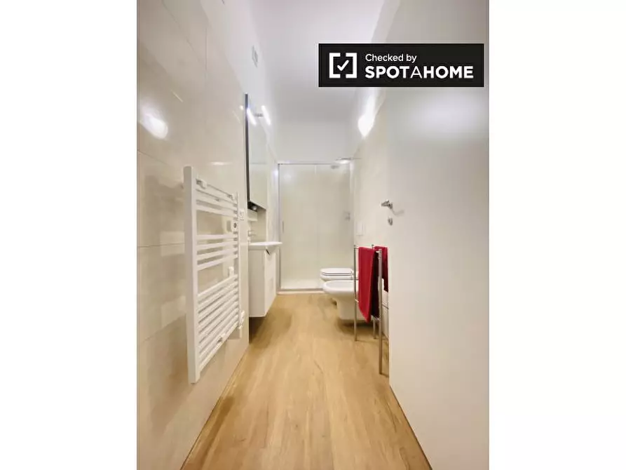 Immagine 15 di Camera condivisa in affitto  in P.za XXV Aprile a Milano