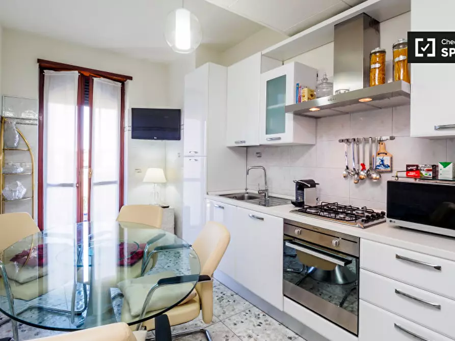 Immagine 2 di Camera condivisa in affitto  in Via Leo Longanesi a Milano