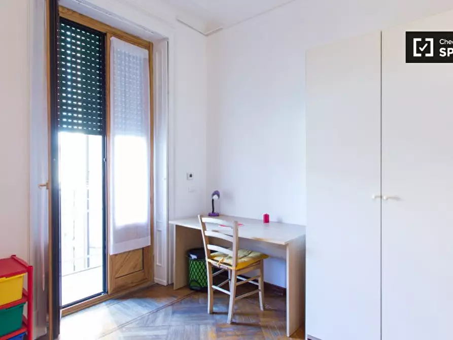 Immagine 4 di Camera condivisa in affitto  in Viale Campania a Milano