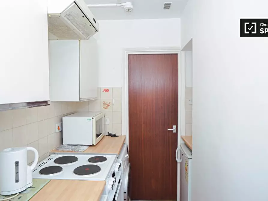 Immagine 6 di Ufficio in affitto  in GF St Anns Villas a Kensington