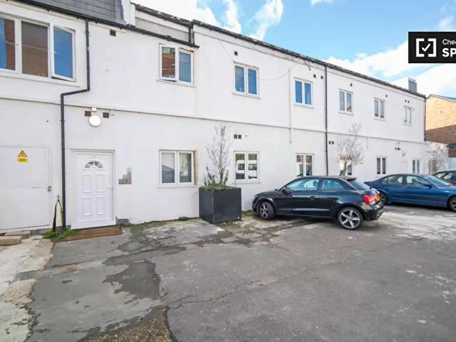 Immagine 11 di Appartamento in affitto  in St James's Rd a Camberwell
