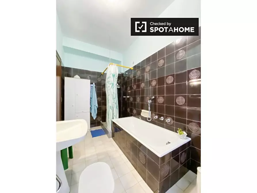 Immagine 13 di Camera condivisa in affitto  in Via Benedetto Musolino a Roma