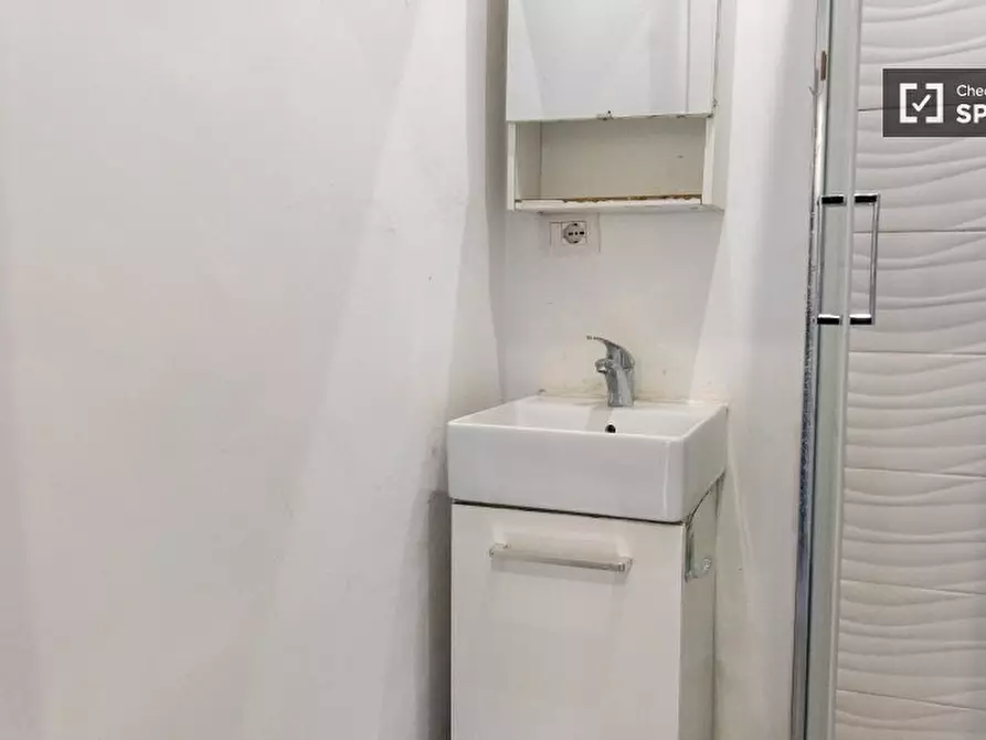 Immagine 5 di Ufficio in affitto  in Via Lardaria a Roma