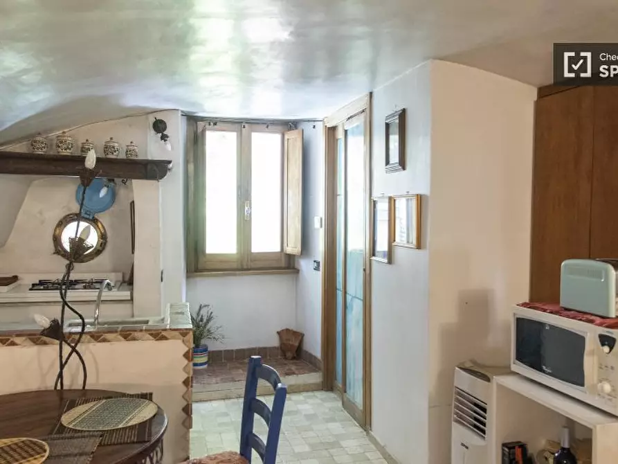 Immagine 7 di Appartamento in affitto  in Vicolo Savelli a Roma