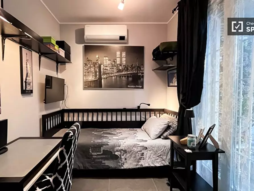 Immagine 4 di Camera condivisa in affitto  in Via IV Novembre a Corsico