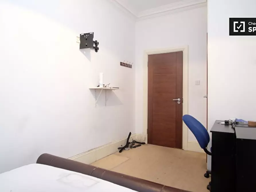 Immagine 2 di Camera condivisa in affitto  in Park Road a Camden Town