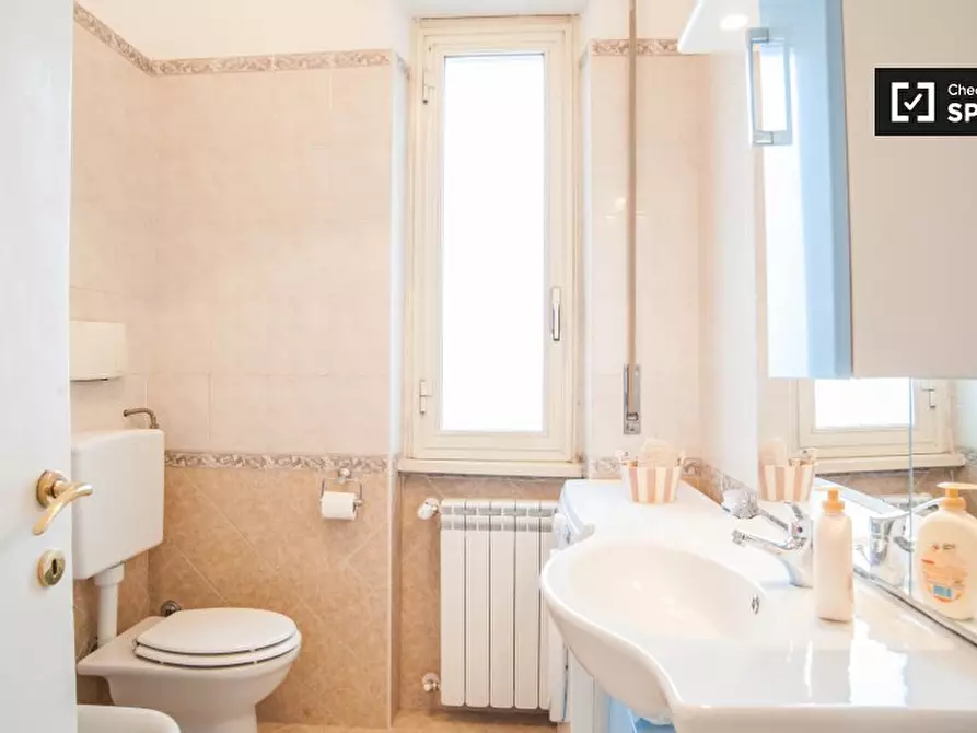 Immagine 12 di Camera condivisa in affitto  in Via Giovanni Battista Bastianelli a Roma