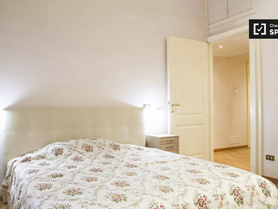 Immagine 2 di Camera condivisa in affitto  in Via Piediluco a Roma