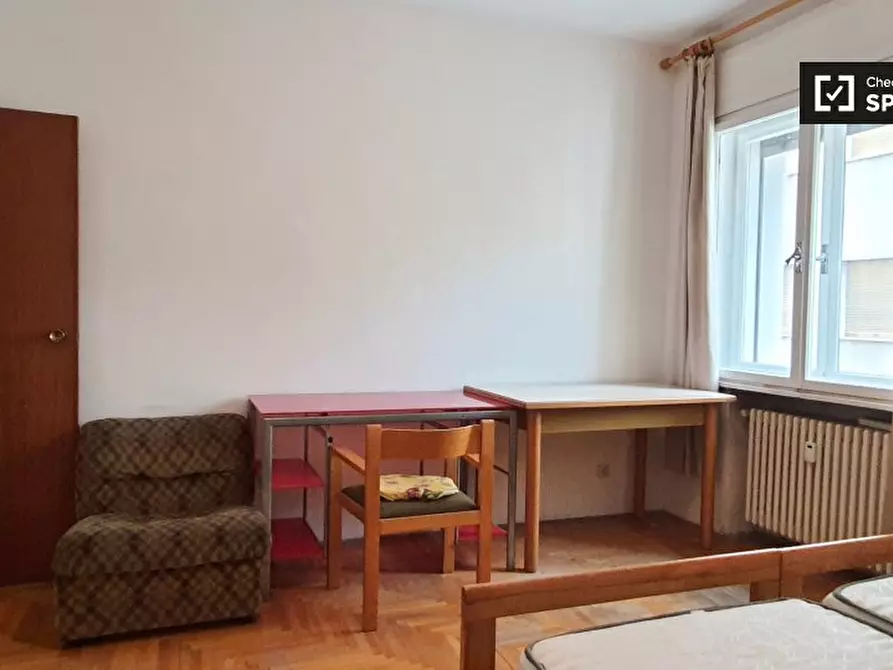 Immagine 2 di Camera condivisa in affitto  in Via XXIV Maggio a Trento
