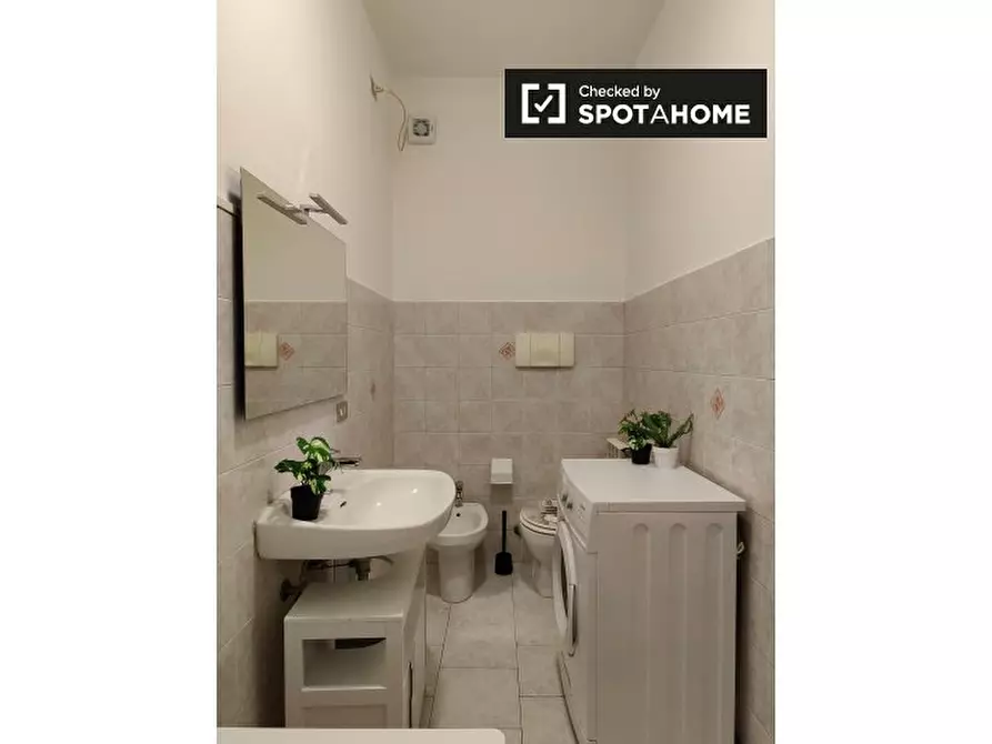 Immagine 10 di Camera condivisa in affitto  in Via Don Bosco a Milano