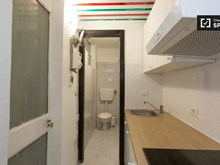 Immagine 6 di Camera condivisa in affitto  in Via Neera a Milano