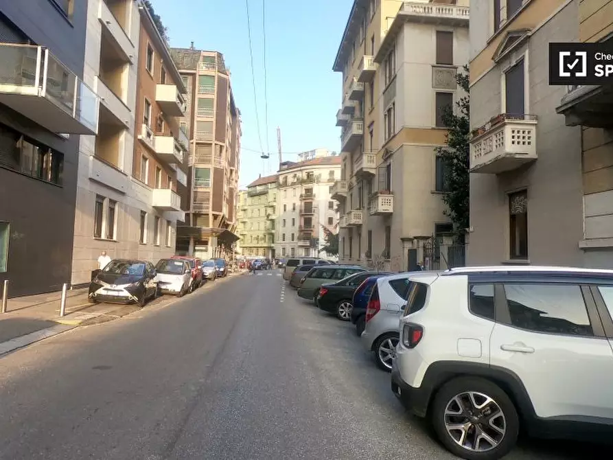 Immagine 10 di Camera condivisa in affitto  in Via Vincenzo Vela a Milano