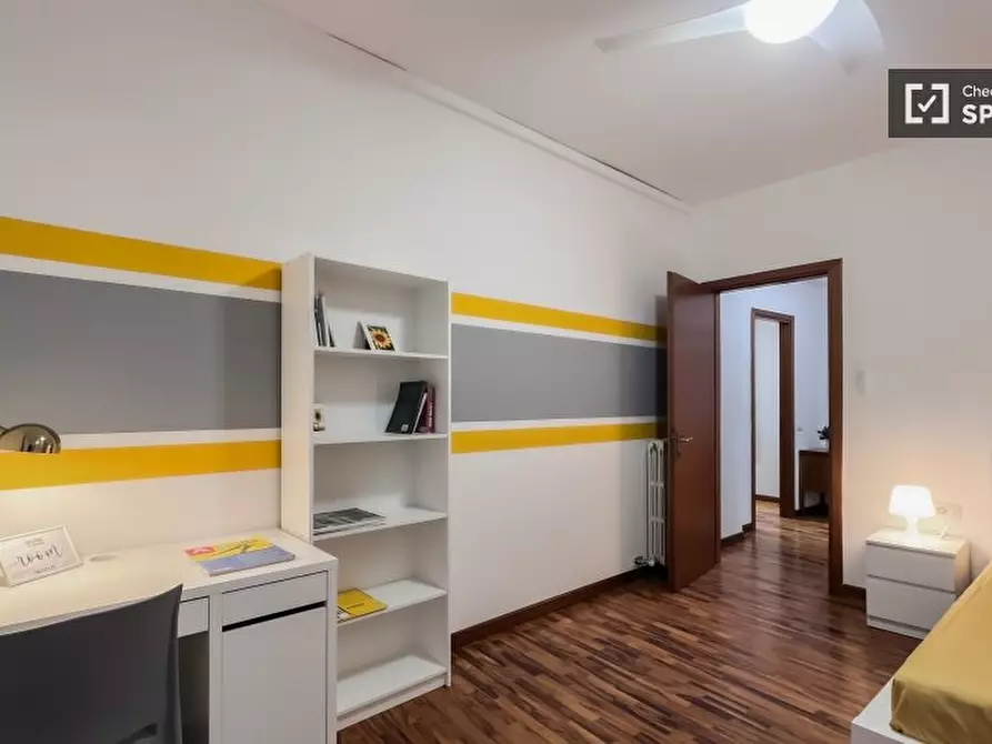 Immagine 4 di Camera condivisa in affitto  in Corso di Porta Ticinese a Milano