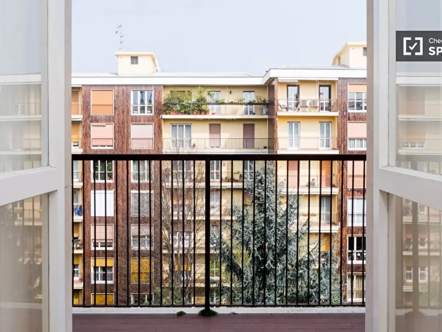 Immagine 6 di Camera condivisa in affitto  in Via Emilio de Marchi a Milano