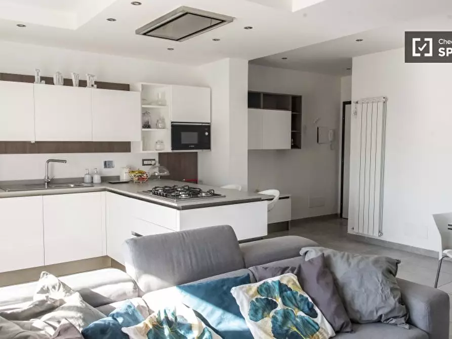 Immagine 8 di Camera condivisa in affitto  in Via di Torre Gaia a Roma