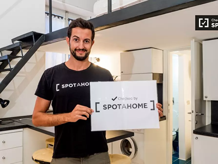 Immagine 8 di Ufficio in affitto  in Viale Washington a Milano