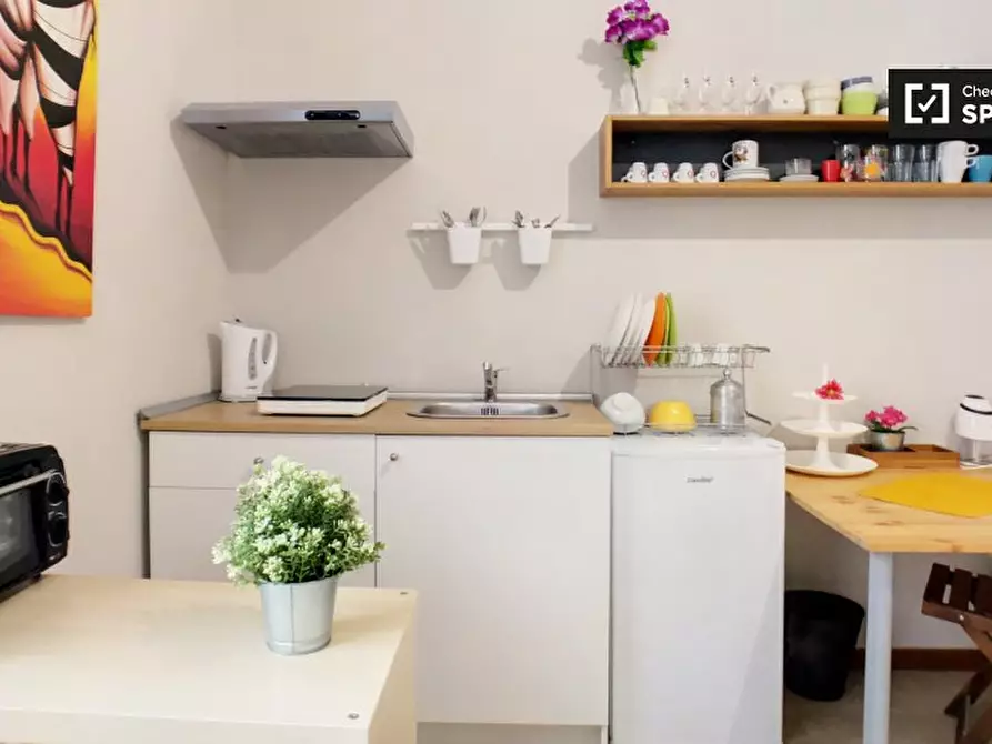 Immagine 8 di Camera condivisa in affitto  in Viale Famagosta, 20142 Milano MI, Italy a Milano