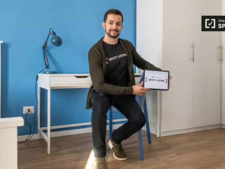 Immagine 5 di Camera condivisa in affitto  in Via S. Giovanna D'Arco a Sesto San Giovanni