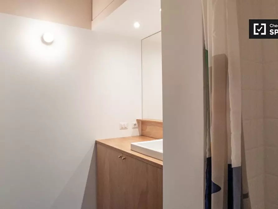 Immagine 16 di Appartamento in affitto  in Via Ariberto, 20123 Milano MI, Italy a Milano