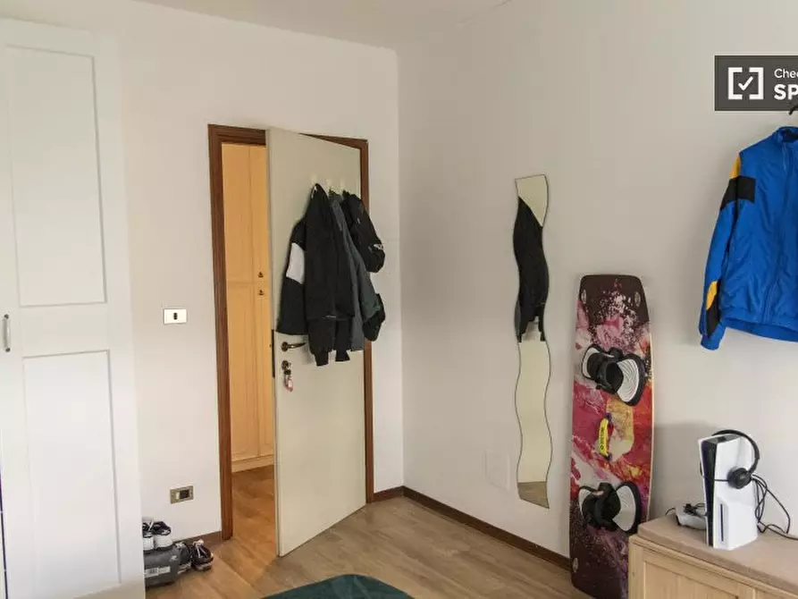 Immagine 4 di Camera condivisa in affitto  in Via Clemente Rebora a Roma