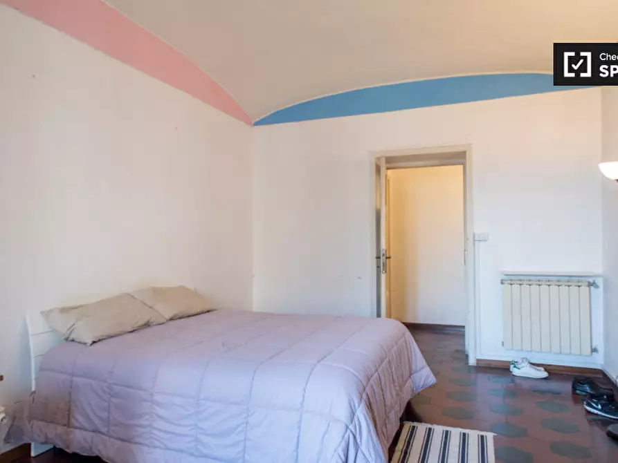 Immagine 3 di Camera condivisa in affitto  in Via Giovanni Giolitti a Roma