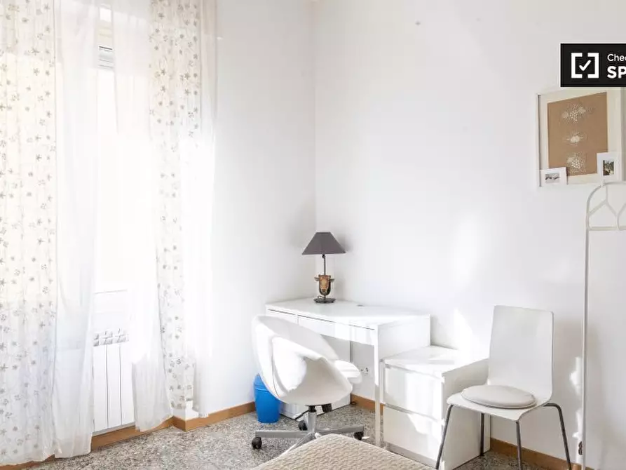 Immagine 2 di Camera condivisa in affitto  in Via Portuense a Roma