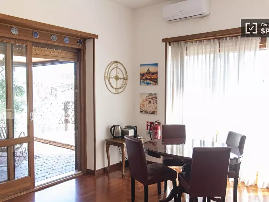 Immagine 18 di Appartamento in affitto  in V. Aurelia a Roma