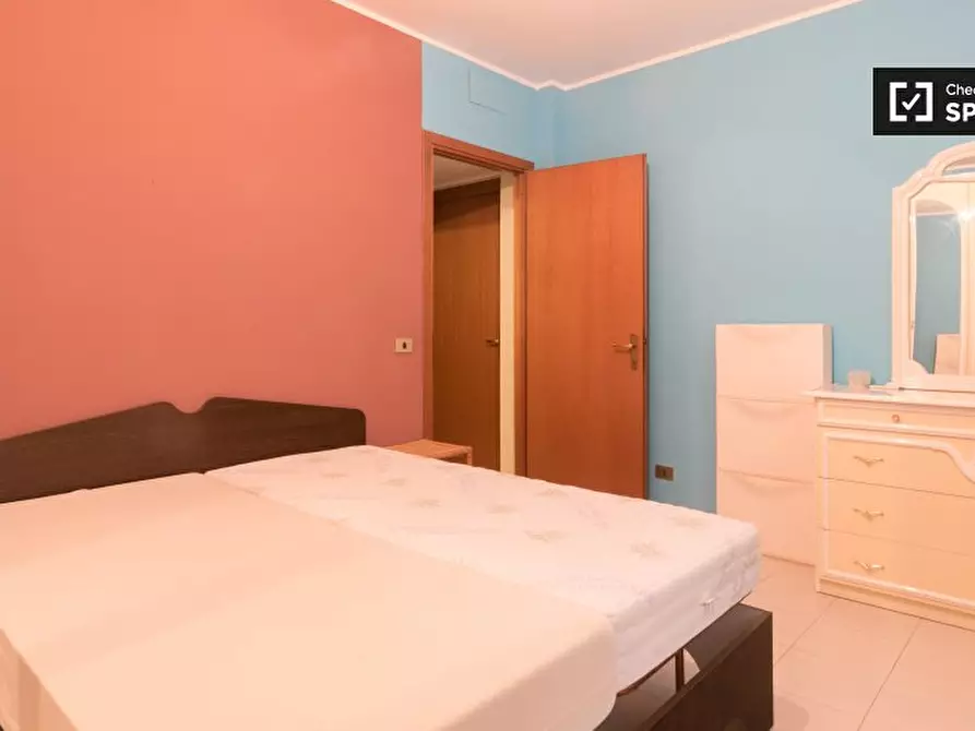 Immagine 2 di Camera condivisa in affitto  in Via Margaret Mead a Roma