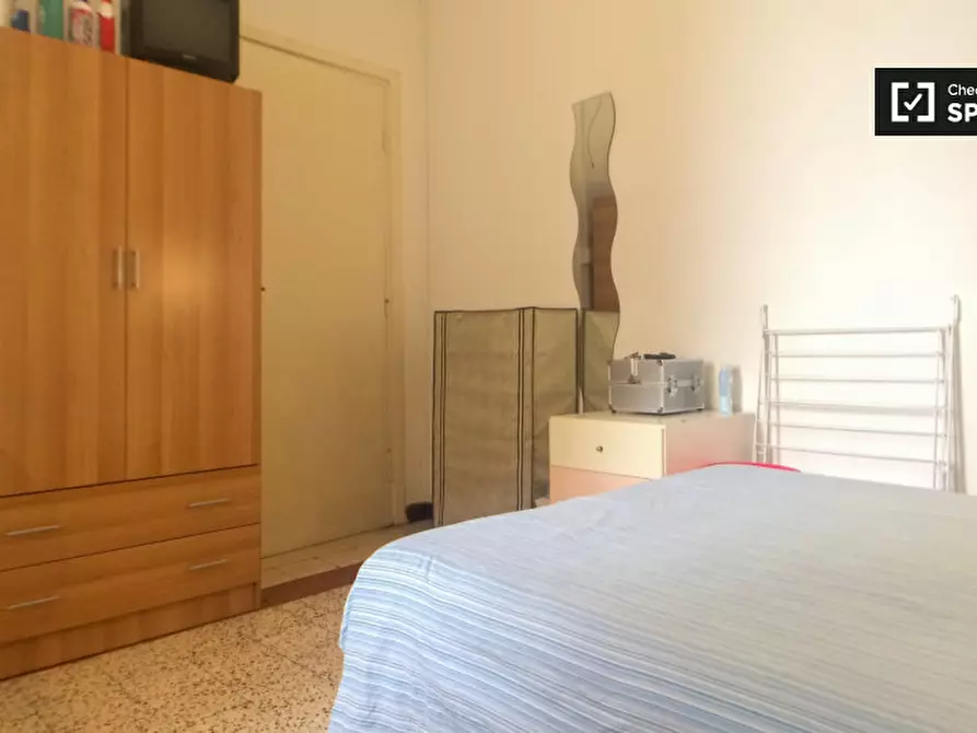 Immagine 11 di Camera condivisa in affitto  in Via Berengario a Roma