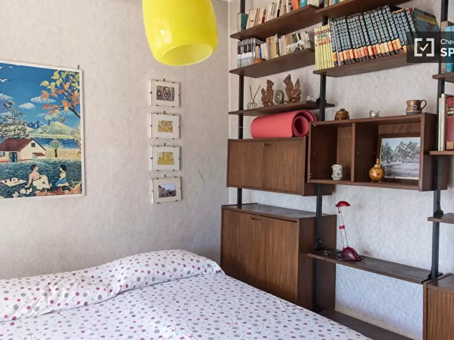 Immagine 3 di Camera condivisa in affitto  in Largo Girolamo Cocconi a Roma