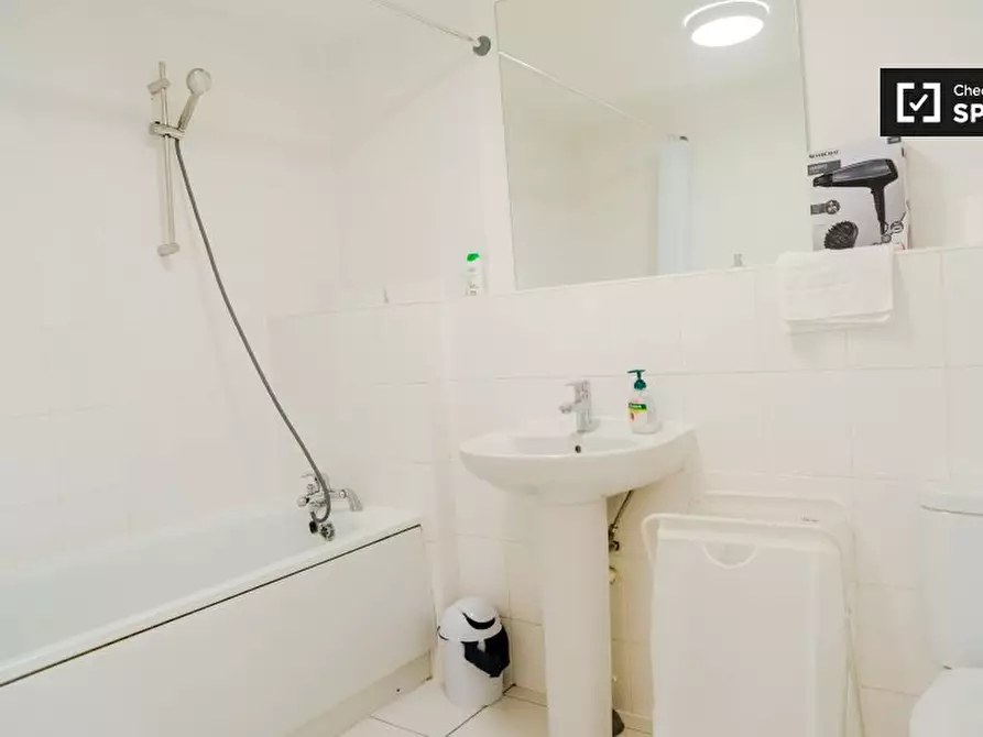 Immagine 16 di Camera condivisa in affitto  in Unit a Poplar