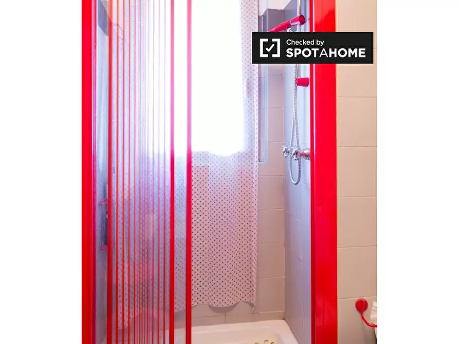 Immagine 18 di Camera condivisa in affitto  in Via Ugo la Malfa, 20128 Milano MI, Italy a Milano