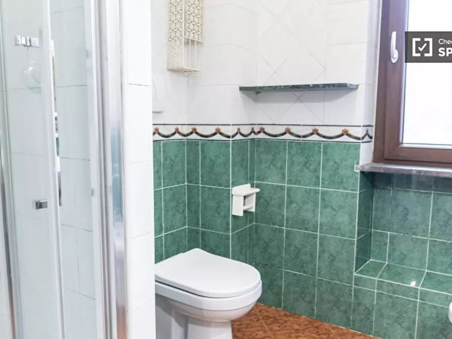 Immagine 18 di Camera condivisa in affitto  in Via del Fosso del Torrino a Roma