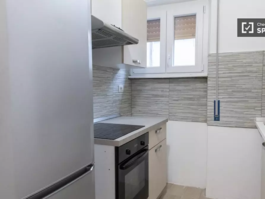 Immagine 9 di Camera condivisa in affitto  in Via Angelo Fava a Roma