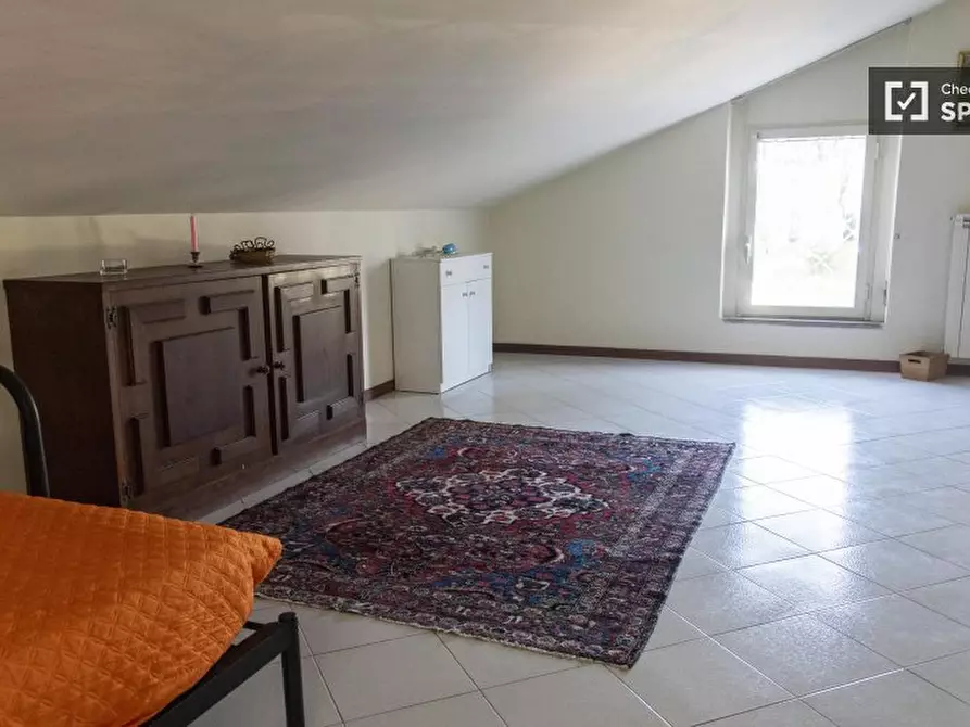 Immagine 2 di Camera condivisa in affitto  in Via Cassia a Roma