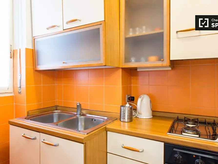 Immagine 11 di Ufficio in affitto  in Via Desenzano a Milano