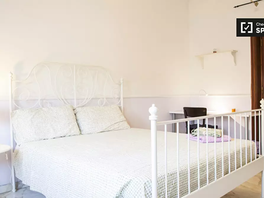 Immagine 4 di Camera condivisa in affitto  in Via Fogliano a Roma